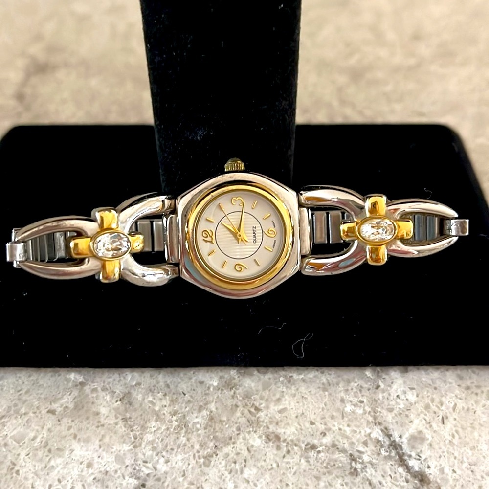 Avon Vintage Women's Quartz Watch Silver w/Gold Accents, Crystals, Stretch Band - Picture 1 of 9